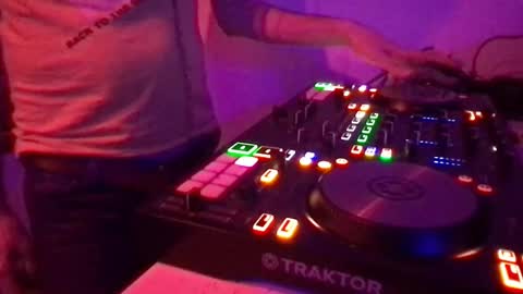 Snapshot of alien8720 chatting on 02/24/25, 10:14 busco rockera online show from 02/24/25, 10:14