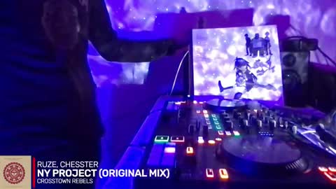 Snapshot of alien8720 chatting on 09/16/25, 06:09 busco rockera online show from 09/16/25, 06:09