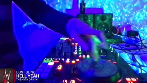 Snapshot of alien8720 chatting on 10/11/25, 08:18 busco rockera online show from 10/11/25, 08:18