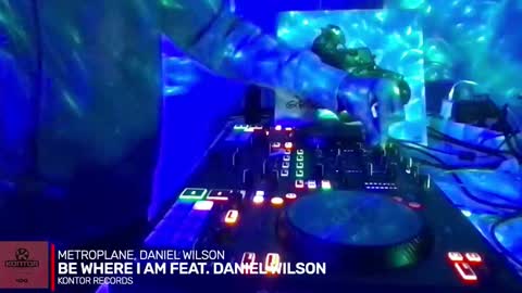 Snapshot of alien8720 chatting on 10/18/25, 05:35 busco rockera online show from 10/18/25, 05:35