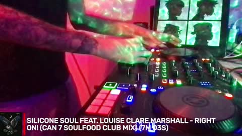 Snapshot of alien8720 chatting on 11/07/25, 09:59 busco rockera online show from 11/07/25, 09:59