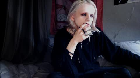 Alien Bella online show from 04/08/26, 02:22