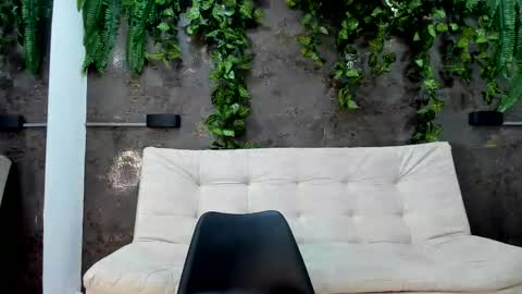 Alice online show from 01/12/26, 04:34