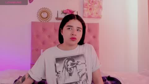 aliice_walker_ online show from 12/06/24, 12:27