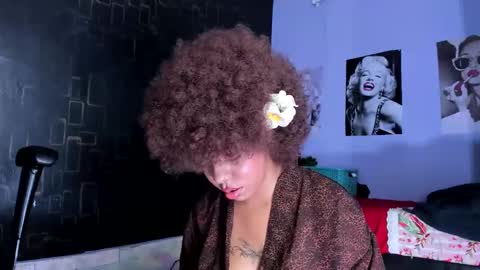 alika online show from 02/15/25, 04:12