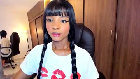 Snapshot of alika_houston chatting on 03/05/25, 04:24 IG Alik nasso online show from 03/05/25, 04:24