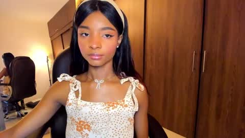 Snapshot of alika_houston chatting on 09/18/25, 05:20 IG Alik nasso online show from 09/18/25, 05:20