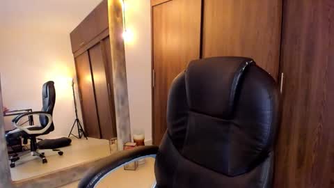 Snapshot of alika_houston chatting on 09/22/25, 03:08 IG Alik nasso online show from 09/22/25, 03:08