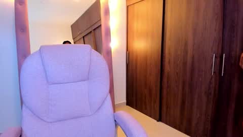 IG Alik nasso    online show from 02/14/26, 03:58