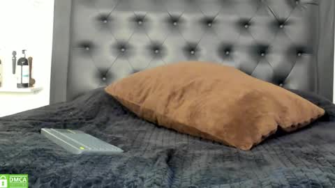 alika_jonhson_ online show from 04/02/26, 01:14