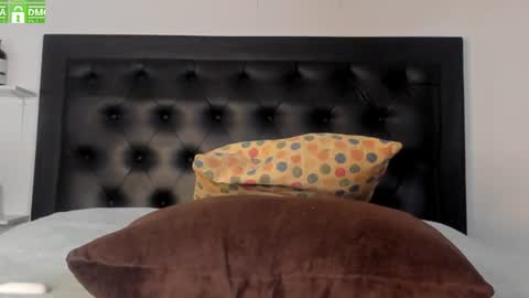 alika_jonhson_ online show from 07/06/26, 06:54