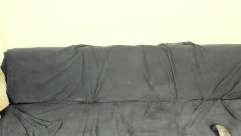 Snapshot of alikuskya chatting on 10/17/25, 12:47 Dan online show from 10/17/25, 12:47