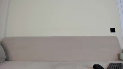 Snapshot of alikuskya chatting on 10/25/25, 12:29 Dan online show from 10/25/25, 12:29