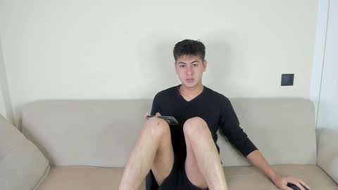 Snapshot of alikuskya chatting on 11/06/25, 01:39 Dan online show from 11/06/25, 01:39