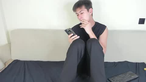 Snapshot of alikuskya chatting on 12/02/25, 02:06 Dan online show from 12/02/25, 02:06