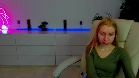 Alina online show from 10/15/25, 05:40