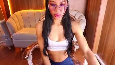 alina_b_ online show from 04/15/26, 08:31