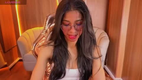 Snapshot of alina_b_ chatting on 05/25/26, 08:04 alina_b_ online show from 05/25/26, 08:04