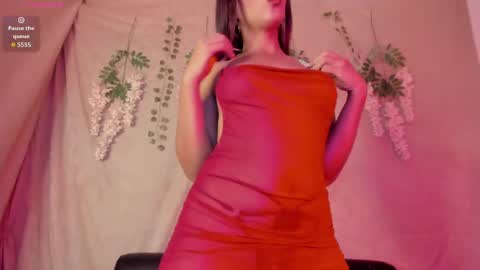 Snapshot of alina_chapman_ chatting on 10/15/25, 08:36 Andrea online show from 10/15/25, 08:36