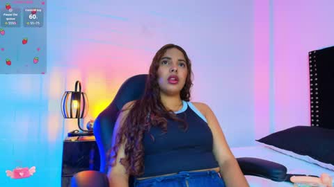 Snapshot of alina_marks chatting on 04/07/26, 01:33 Alina Marks online show from 04/07/26, 01:33