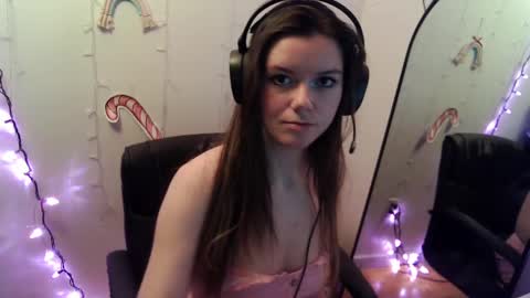 Snapshot of alina_nightshade chatting on 01/01/25, 02:30 Alina Nightshade online show from 01/01/25, 02:30