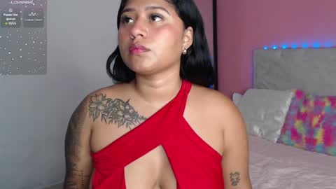 Snapshot of alinakiss_ chatting on 05/08/26, 12:43 lili online show from 05/08/26, 12:43