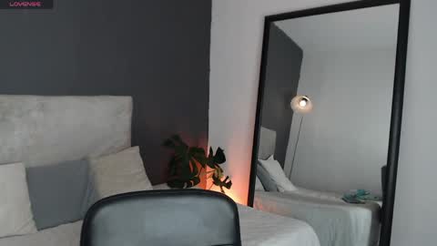 Snapshot of alinakiss_ chatting on 06/07/26, 09:29 lili online show from 06/07/26, 09:29