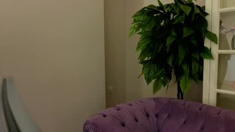 Alina online show from 04/01/26, 12:39