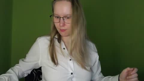 alinasei online show from 06/22/26, 12:13