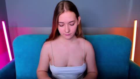 alinawise online show from 02/26/25, 01:21