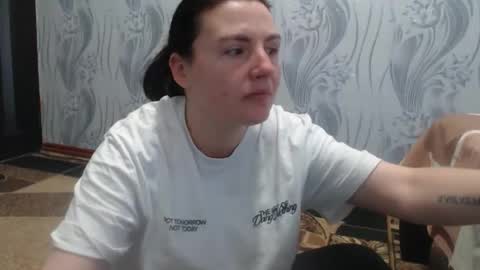 AlinaxJames online show from 05/16/26, 08:44