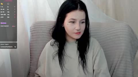 Snapshot of alinegreeeen chatting on 02/21/25, 05:02 Aline Greeeen online show from 02/21/25, 05:02