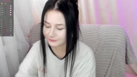 Snapshot of alinegreeeen chatting on 02/28/25, 02:53 Aline Greeeen online show from 02/28/25, 02:53