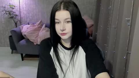 Snapshot of alinegreeeen chatting on 11/02/25, 01:19 Aline Greeeen online show from 11/02/25, 01:19