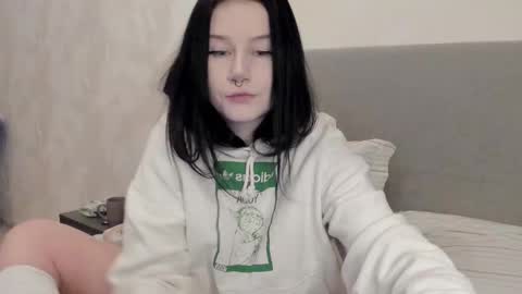 Aline Greeeen online show from 12/22/25, 03:14