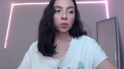 Alejandra online show from 02/22/25, 09:34