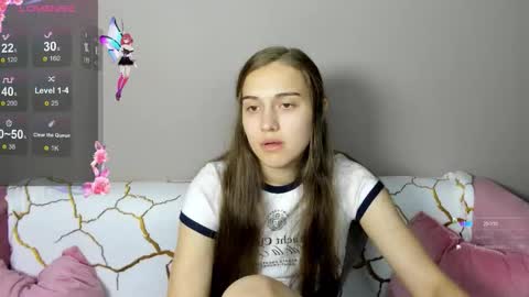 Snapshot of alisa__kelly chatting on 10/03/25, 01:24 alisa__kelly online show from 10/03/25, 01:24