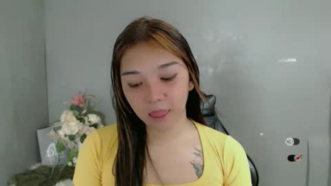 Shanti xhey online show from 02/05/25, 01:22