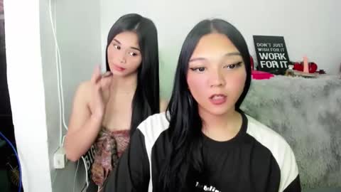 Shanti xhey online show from 04/17/26, 06:22