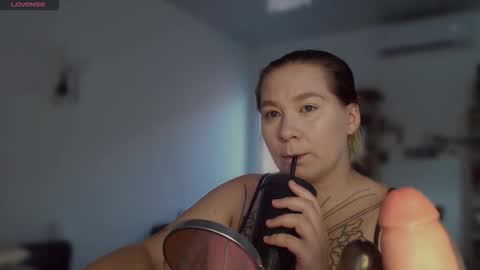 alisa_u online show from 02/01/26, 07:34