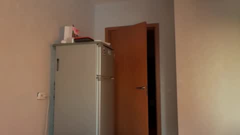 Snapshot of alisaacoy chatting on 02/05/26, 01:27 alisa online show from 02/05/26, 01:27