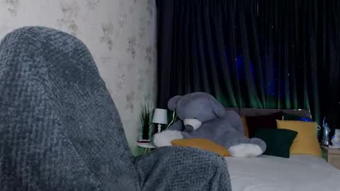 Alisa online show from 10/10/25, 05:23