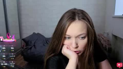 Snapshot of alisawyn chatting on 11/07/25, 08:25 alisawyn online show from 11/07/25, 08:25