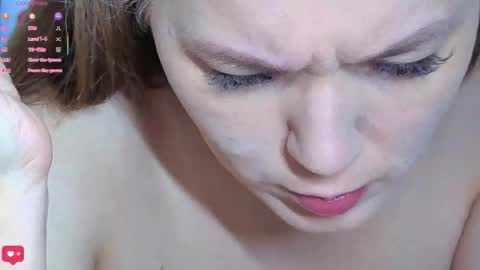 Snapshot of alisawyn chatting on 12/18/25, 03:12 alisawyn online show from 12/18/25, 03:12