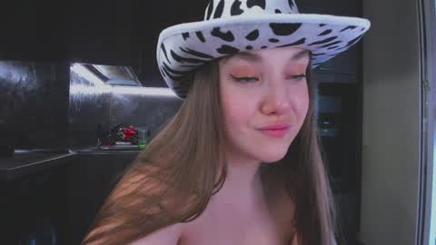 Alisa online show from 04/19/26, 07:40