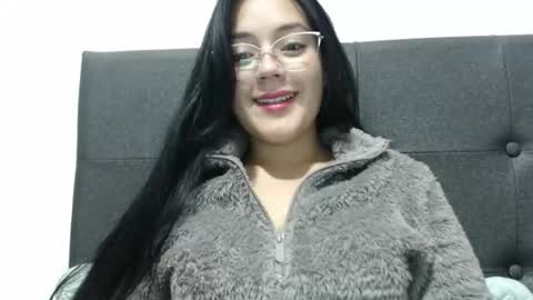 alisha_9997 online show from 05/15/26, 10:22