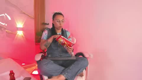   online show from 03/30/26, 06:53