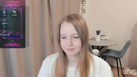 Alya online show from 10/15/25, 11:54