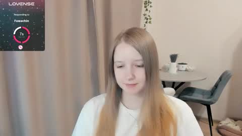 Alya online show from 10/17/25, 10:34