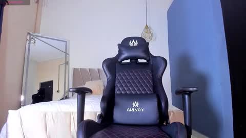 Snapshot of alishaa_sweet chatting on 03/01/26, 12:51 Alisha online show from 03/01/26, 12:51